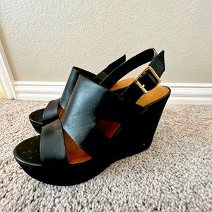 Black platform sandals